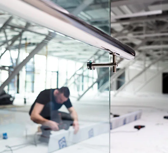 Keystone, FL highly skilled glass repair technicians